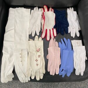 Women’s Vintage Elegant Glove Collection in Multiple Colors / Styles Size-Small